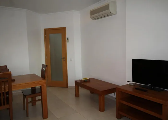 T1 Da Rocha/varandas Do Sol 3 Apartamento *